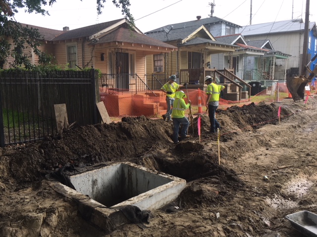 EXCAVATION FOR NEW DRAIN LINES ON LAKE SIDE OF SOUTH GALVEZ STREET PROJECT UNDERWAY
