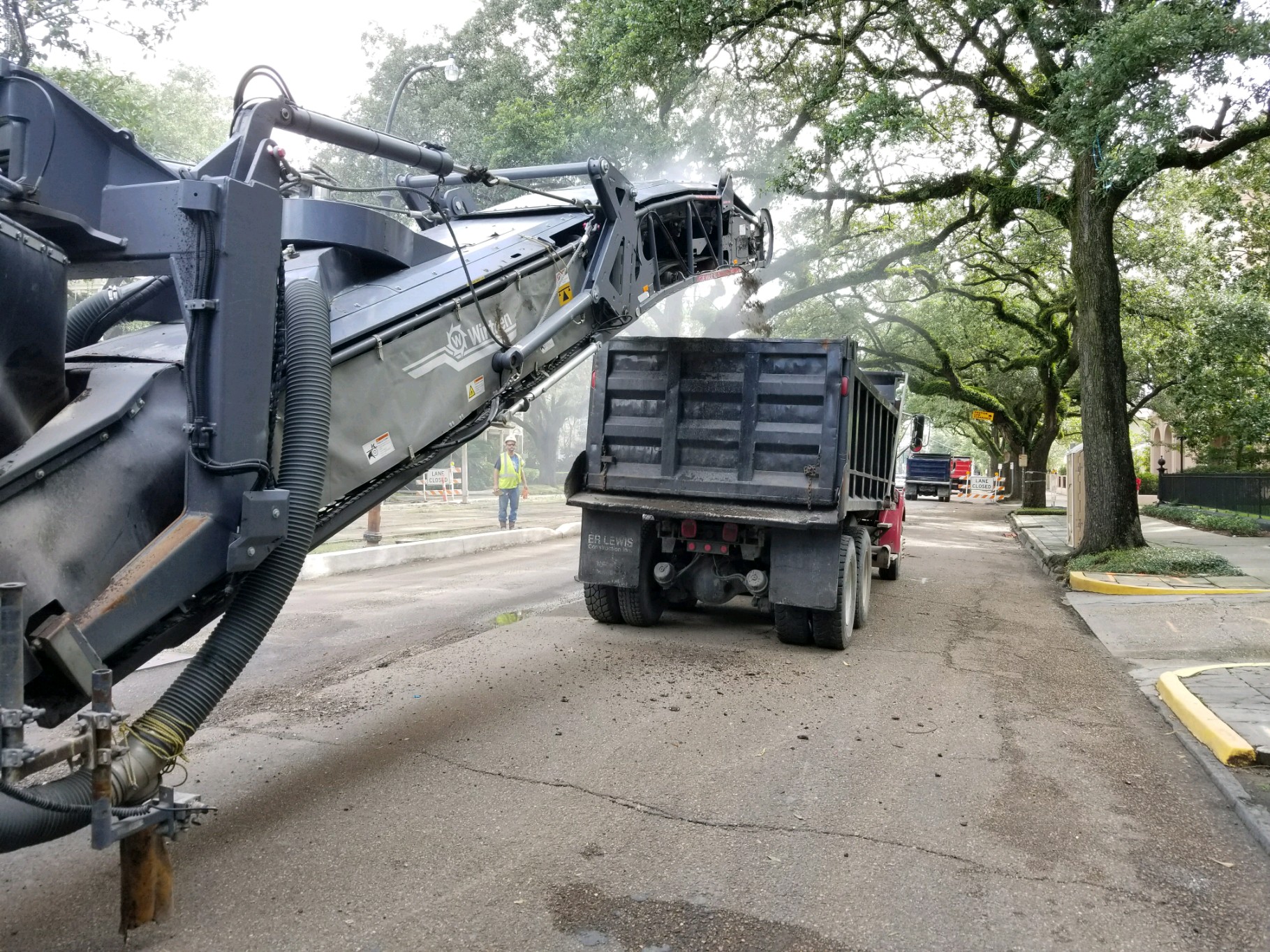 ST. CHARLES AVE. REPAVING PROJECT APPROACHES FINAL PHASE OF CONSTRUCTION