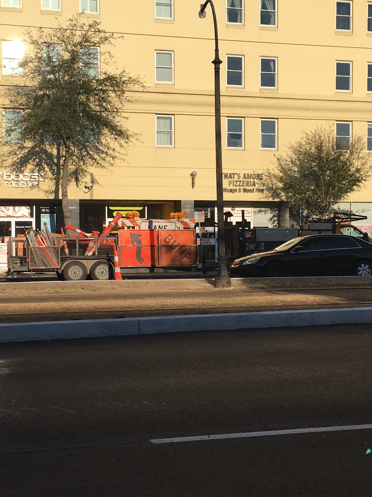 ST. CHARLES AVENUE CONSTRUCTION RE-MOBILIZED IMMEDIATELY AFTER MARDI GRAS