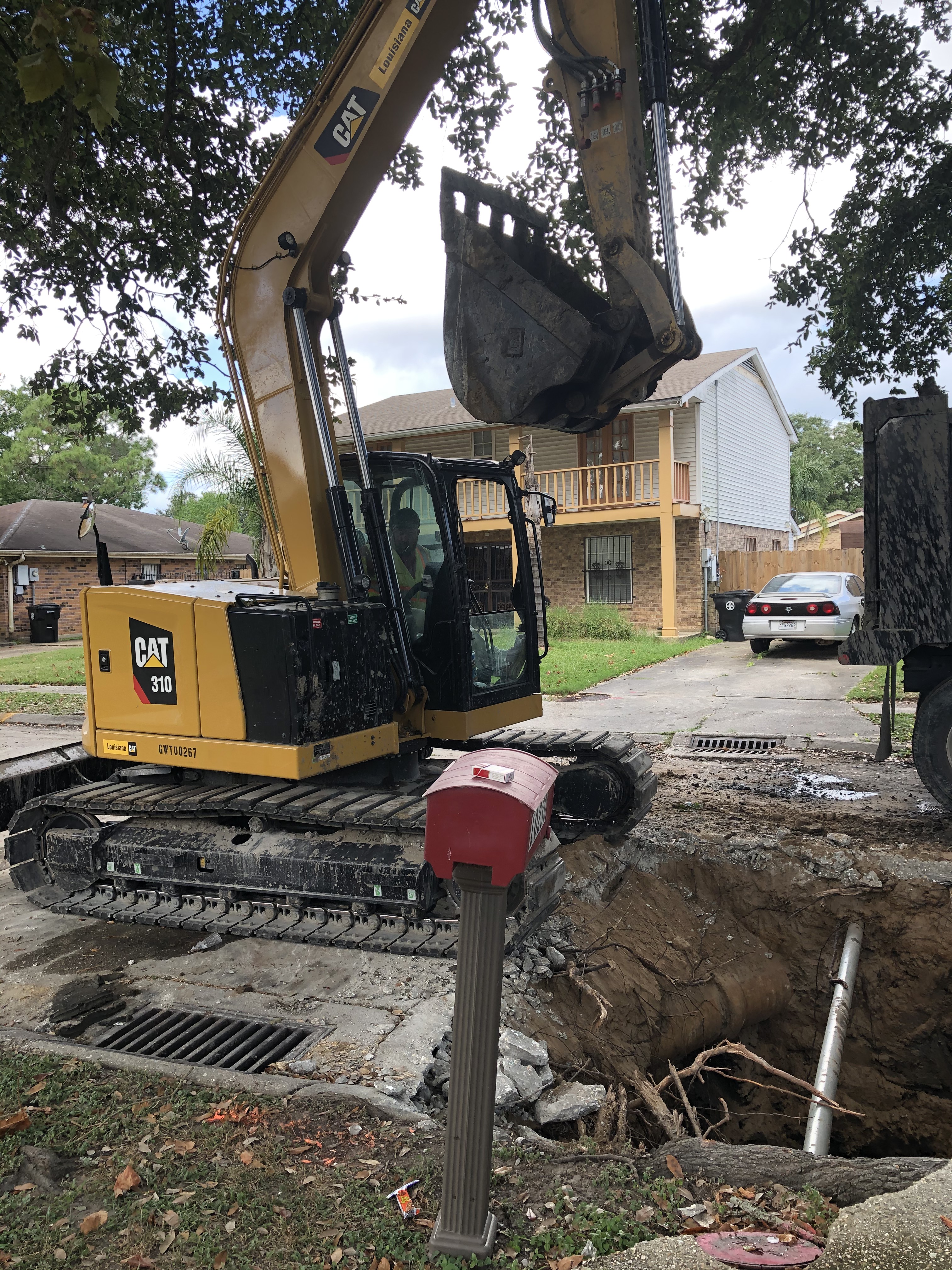 CREWS ADDRESS WATER AND SEWER LINE REPLACEMENTS IN LITTLE WOODS NEIGHBORHOOD