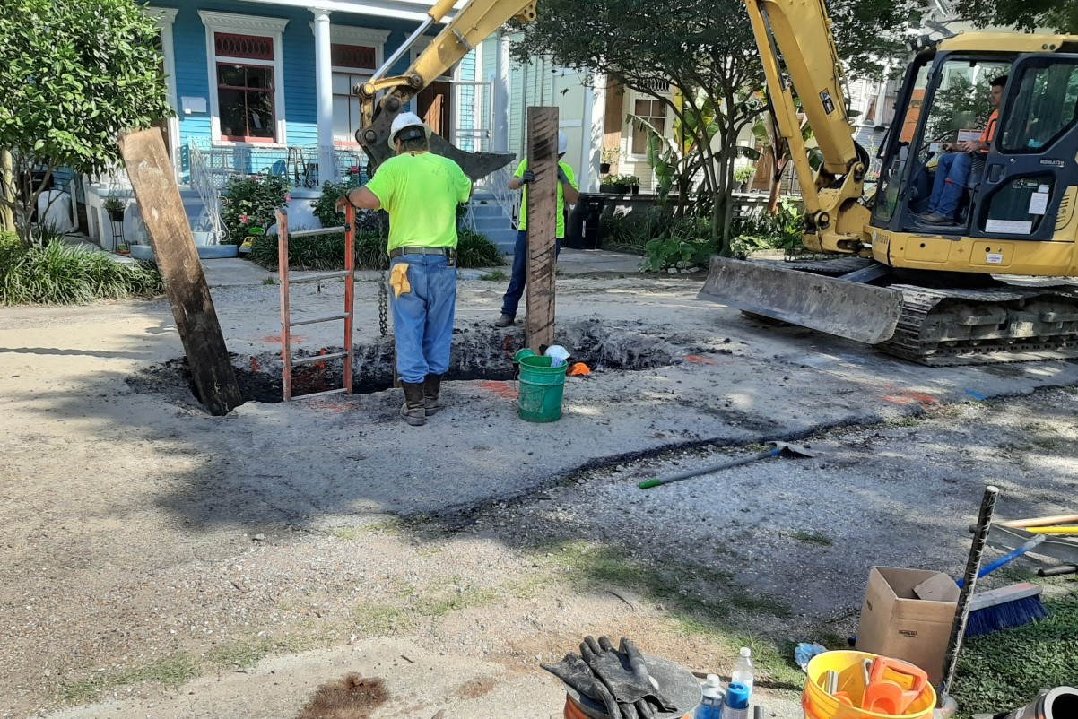 HOLLYGROVE, LEONIDAS GROUP A CONTINUES WITH SEWER LINE REPAIRS AND ROAWAY REPAVING