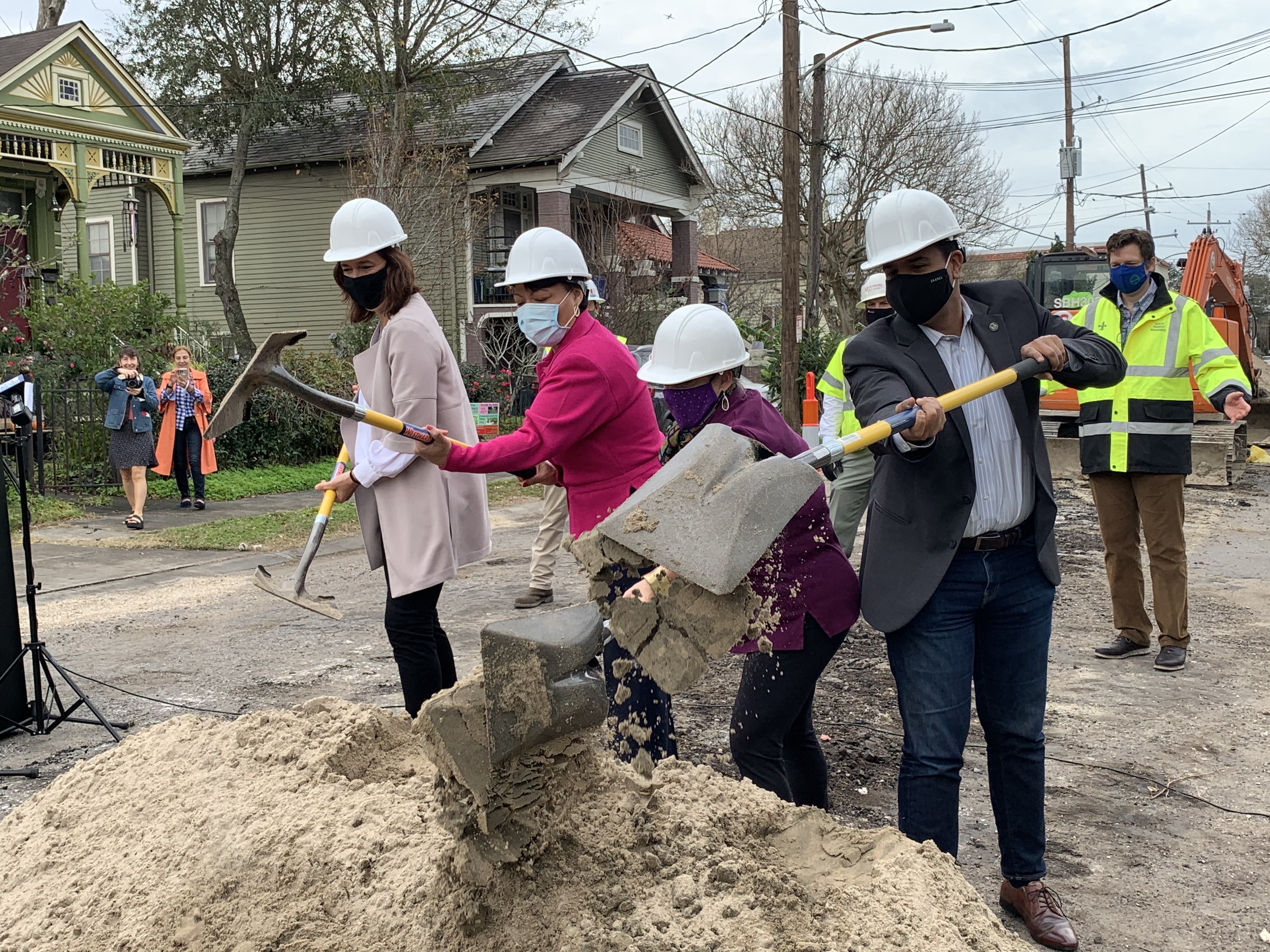 MAYOR CANTRELL AND CITY LEADERS BREAKS GROUND ON THE BAYOU ST. JOHN, FAIRGROUNDS, SEVENTH WARD GROUP B PROJECT