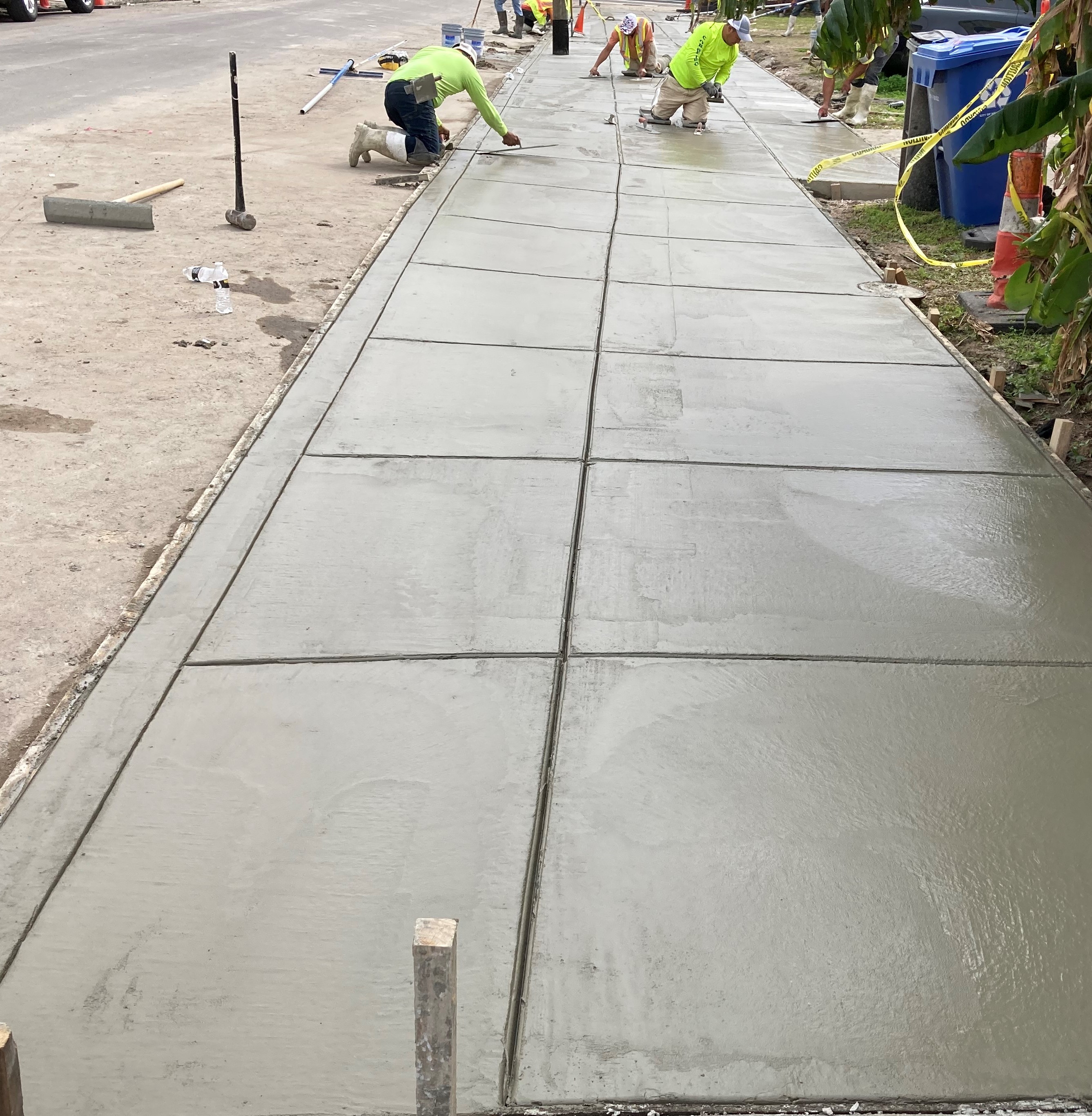 SIDEWALKS, CURBS AND DRIVEWAY APRONS WORK CONTINUES IN TREME-LAFITTE GROUP A
