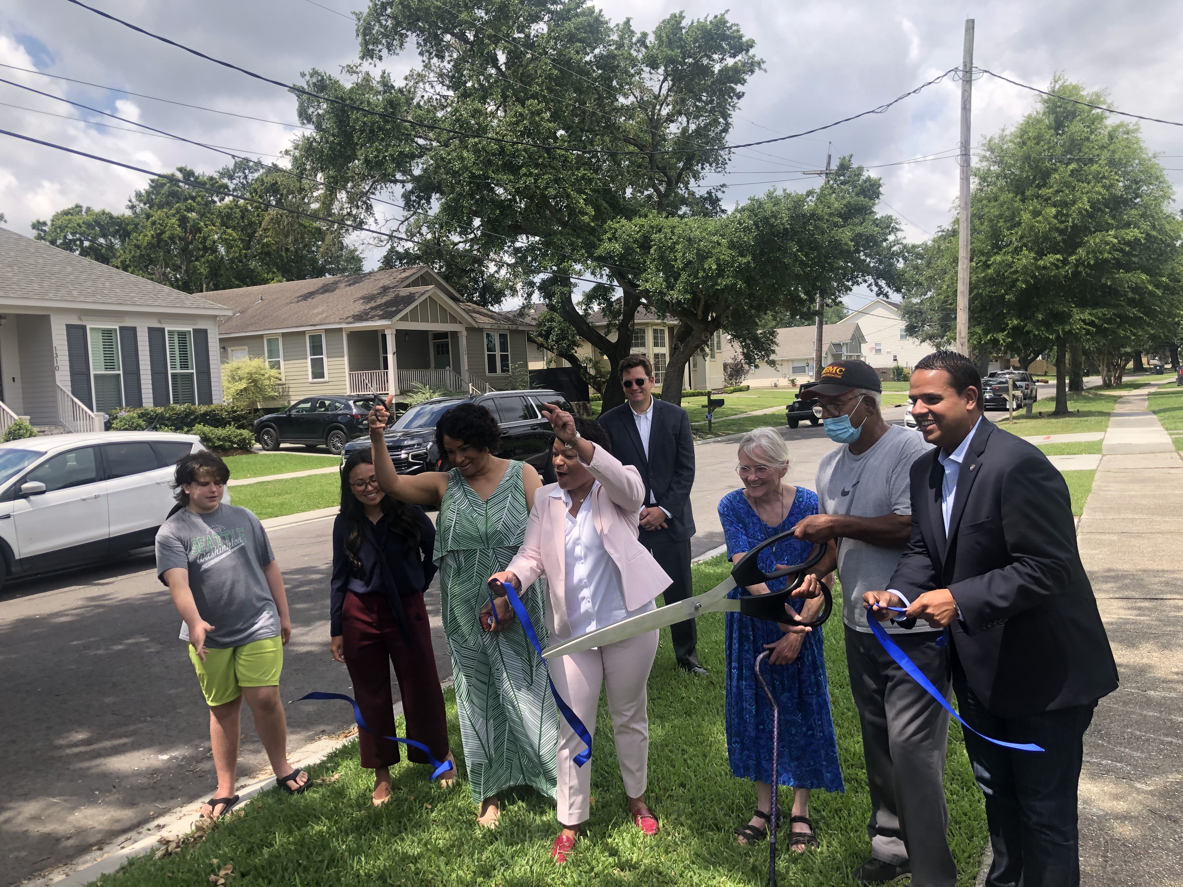 MAYOR CANTRELL CELEBRATES COMPLETION OF $6.13M FILMORE SOUTH GROUP A ROADWORK PROJECT
