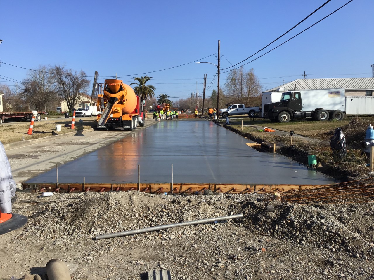 WATERLINE TIE-INS CONTINUE THROUGHOUT THE LOWER NINTH WARD NORTHEAST GROUP B PROJECT